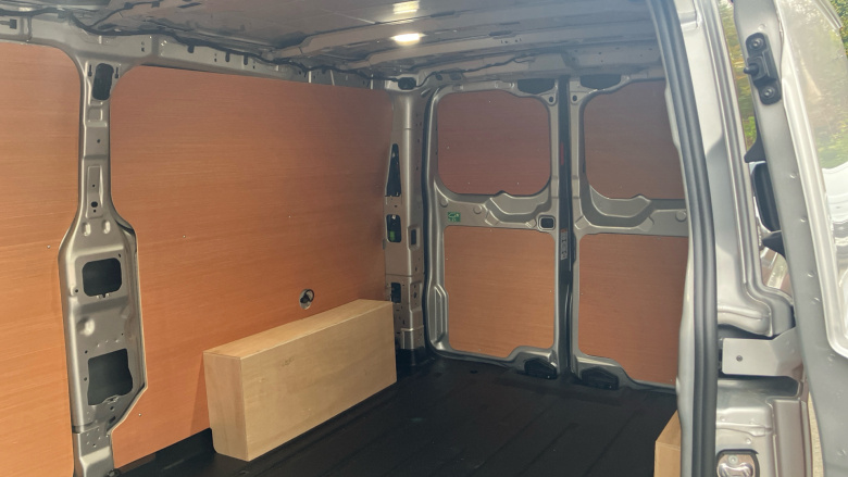 Ford Transit Custom 280 L2 Diesel Fwd 2.0 EcoBlue 136ps H1 Van Limited Auto